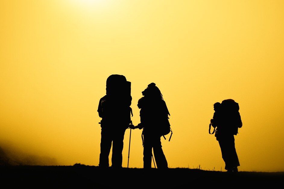backpacking-silhoutte