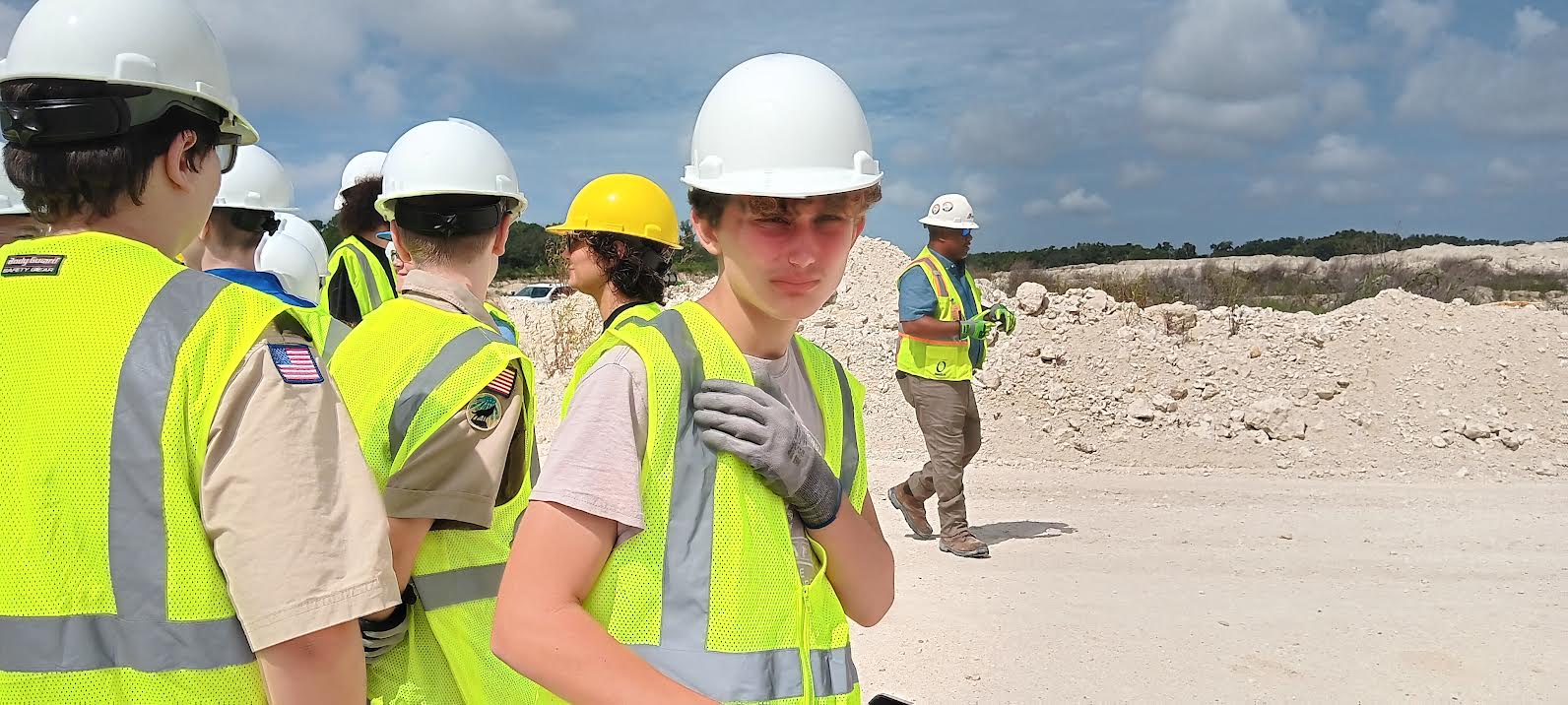 0 (20)Mining in Society MB at the Cemex Quarry
